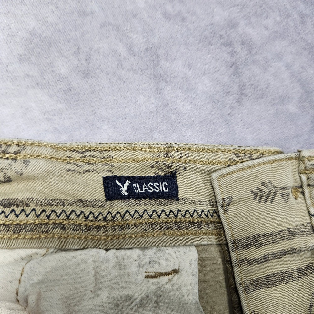 American Eagle Mens 32 Cargo Shorts Tan Brown Cave Art Print Classic Active Flex - Picture 4 of 14